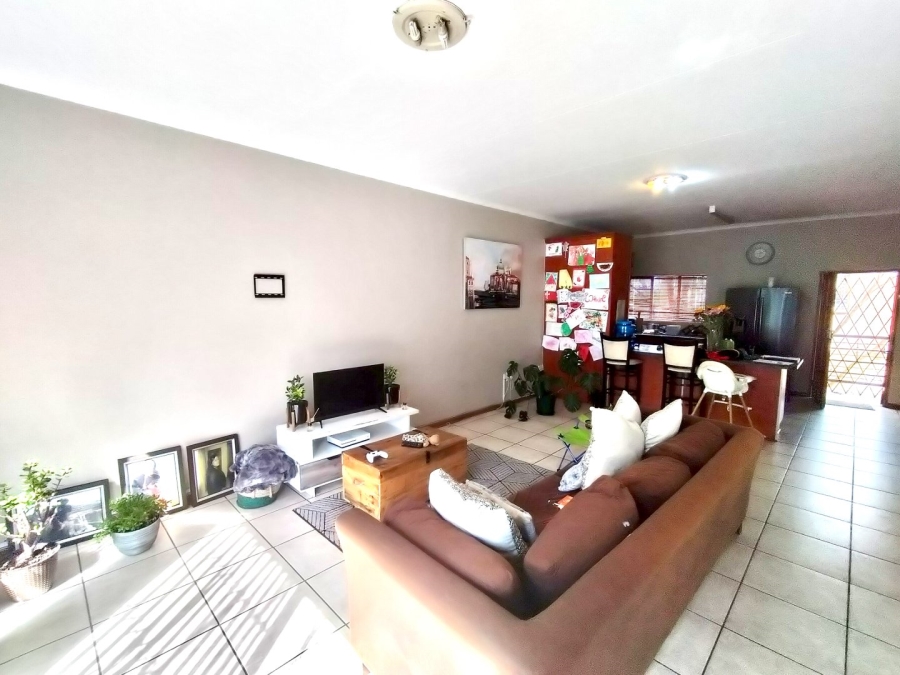 3 Bedroom Property for Sale in Langenhovenpark Free State